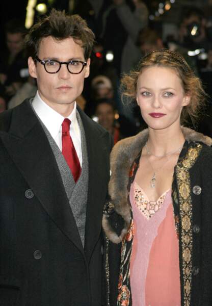 Johnny Depp et Vanessa Paradis à la première de Neverland, en 2004