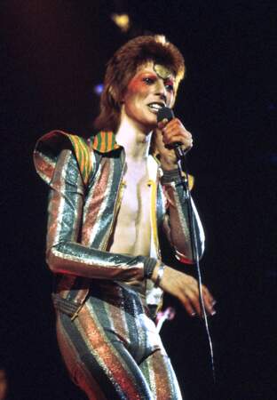 1975: concert de David Bowie au Royaume-Uni 