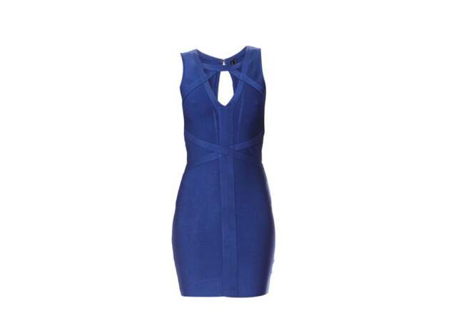 Guess by Marciano, Robe bleue, 213€ Soldée 115€Guess by Marciano, Robe bleue, 213€ Soldée 115€