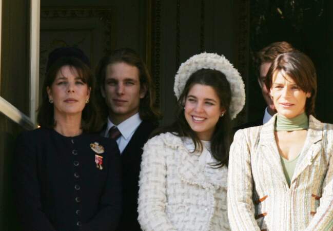 19 novembre 2005 - Charlotte et sa famille lors de la fête nationale de Monaco