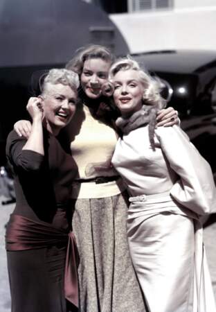 Betty Grable, Lauren Bacall et Marilyn Monroe sur le tournage de Comment épouser un millionnaire en 1953
