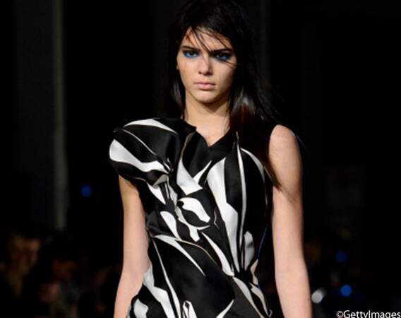 Kendall Jenner pour Gilles à la Fashion Week de Londres