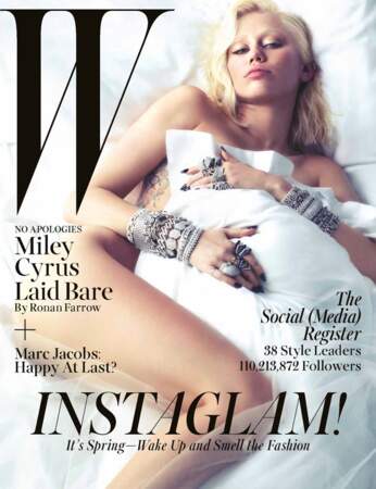 L'année passée, Miley Cyrus apparaissait en une de W magazine, méconnaissable. 