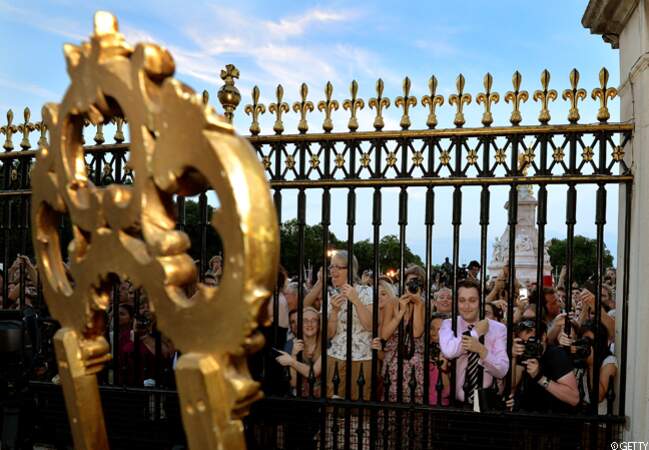 Ambiance à Buckingham avant l'annonce officielle de la naissance