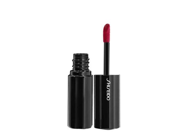 Vernis à lèvres Lacquer Rouge, Shiseido, Deep Coral, 29,50€