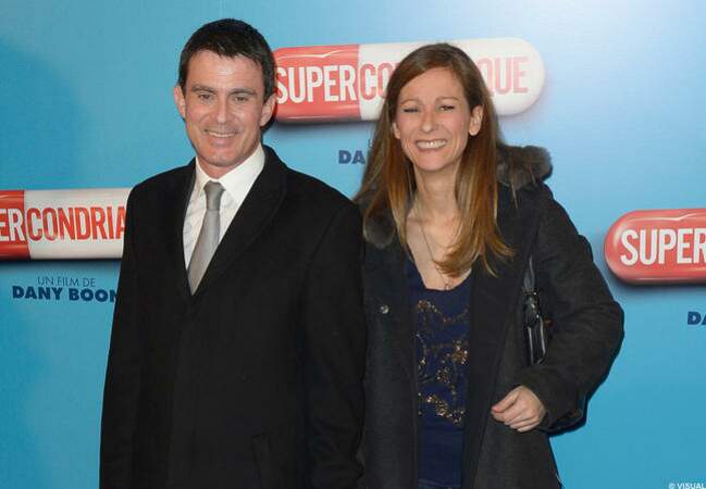 Manuel Valls et Anne Gravoin à l'avant-première du film de Dany Boon Supercondriaque)