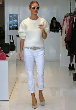 Rosie Huntington-Whiteley dans la boutique Zadig et Voltaire de Beverly Hills