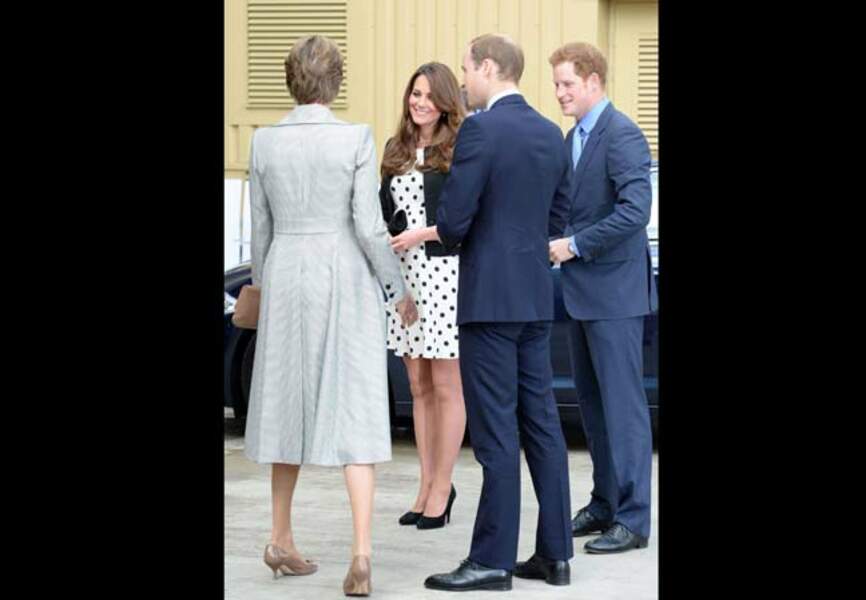 Le duc et la duchesse de Cambridge aux côtés d'Harry
