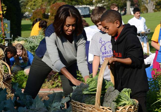 Michelle O. familiarise les enfants à l'alimentation saine