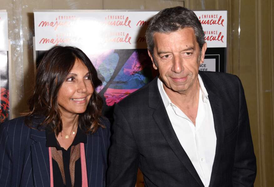 Michel Cymes et sa femme Nathalie lors du gala au profit de l'enfance maltraitée, à Paris, le 25 mars 2019.