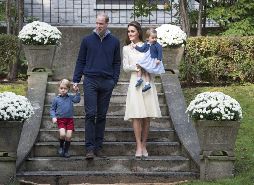 William, Kate, George et Charlotte lors d'une fête à la Maison du Gouvernement, le 29 septembre 2016 à Victoria