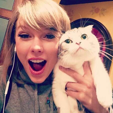 Taylor Swift encore avec son chat
