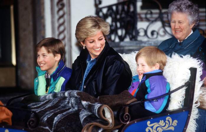 Lady Di couve du regard son petit dernier lors d'un séjour en Autriche en mars 1997