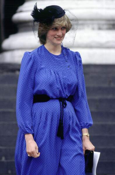 Diana à la cathédrale St Paul de Londres, le 26 juillet 1982, sa première apparition après la naissance de William