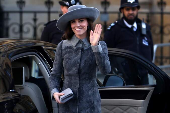 14 mars 2016: Princesse Kate opte pour un chapeau à large bord John Boyd pour la journée du Commonwealth