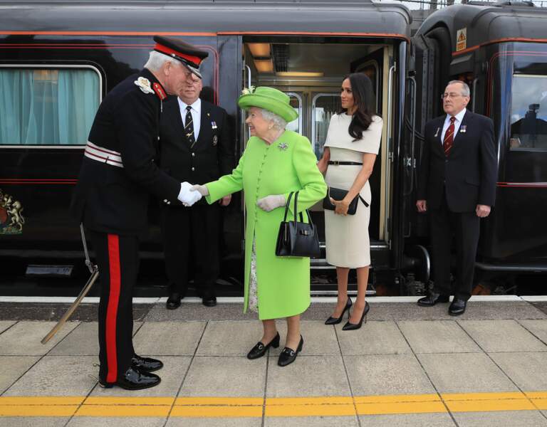 robe givenchy meghan markle