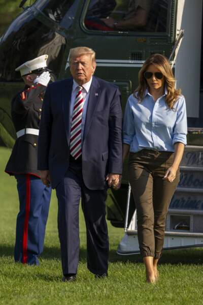Melania Trump et Donald Trump reviennent à la Maison Blanche après un week end au Trump National Golf Club.