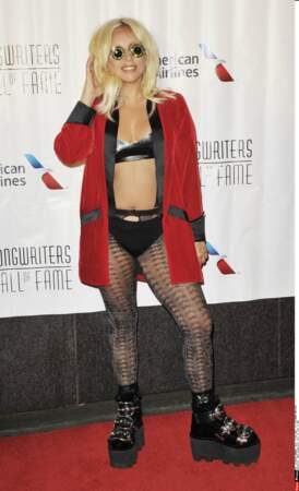 Lady Gaga au Songwriters Hall of Fame à New York, le 9 juin 2015