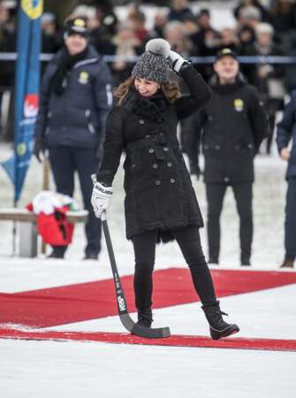 Kate Middleton en visite à la salle de sports Vasaparken à Stockholm.