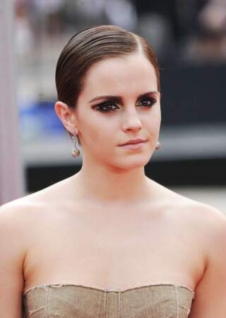 La coupe courte effet mouillé comme Emma Watson