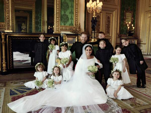 Photo officielle du mariage du prince Harry et de Meghan Markle (en robe Givenchy), à Windsor le 19 mai 2018
