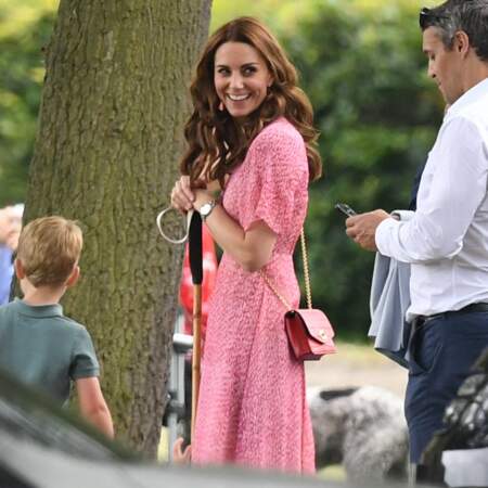 Kate Middleton tout sourire, avec son fils George