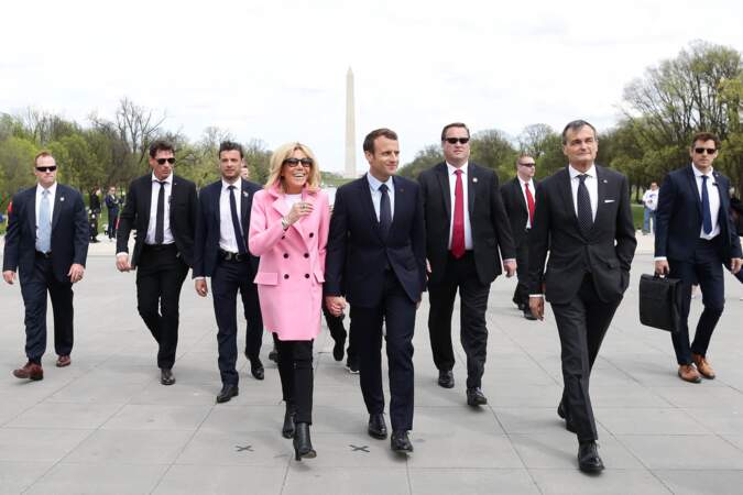 Brigitte Macron accompagnée par son mari Emmanuel et Gérard Araud, l'ambassadeur de France aux Etats-Unis