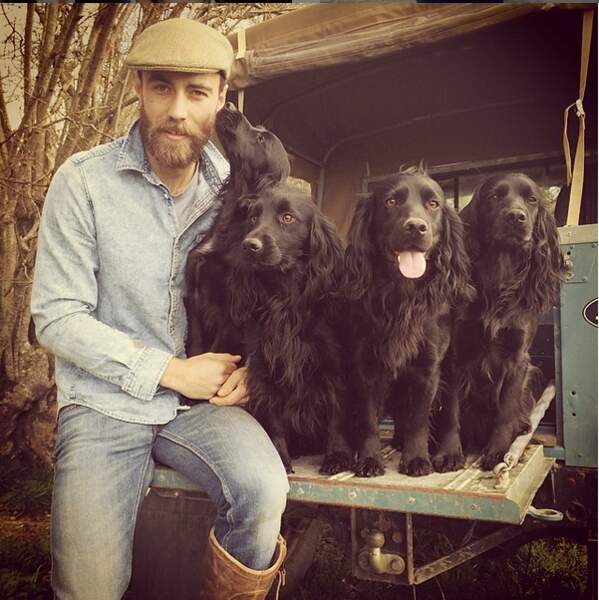 James Middleton est inséparables de ses chiens. Il en a cinq en tout : Ella, Inca, Luna, Zulu et Mabel