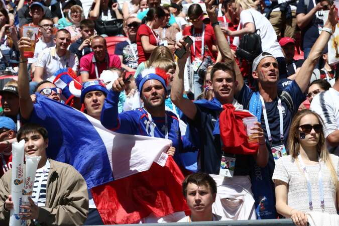 De nombreux Français sont venus soutenir les Bleus dans leur premier match de la Coupe du monde