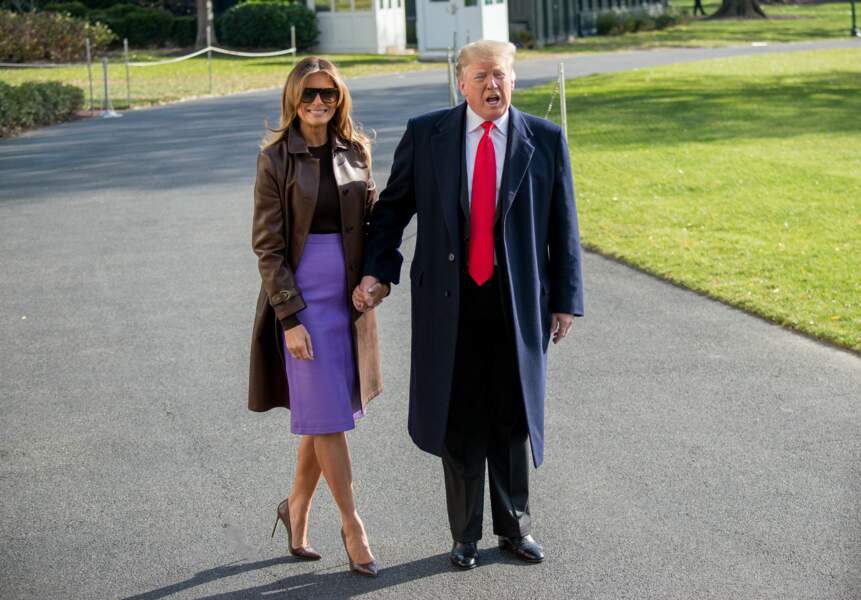 Melania Trump rock en jupe et manteau en cuir pour partir en Argentine