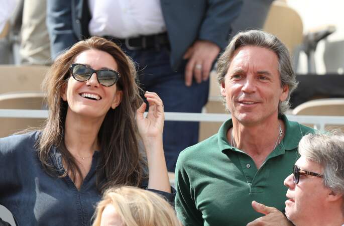 Anne-Claire Coudray et son mari Nicolas Vix sous le soleil de Roland Garros, le 3 juin 2019.