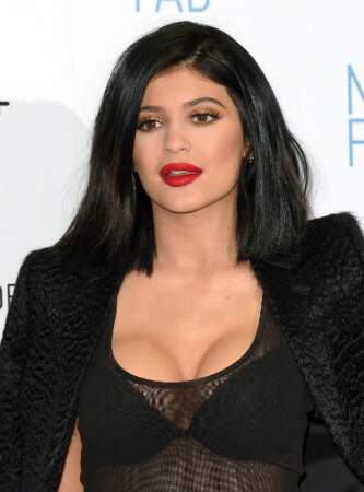 Le contouring de poitrine peut faire des miracles, encore faut-il l'estomper Kylie Jenner