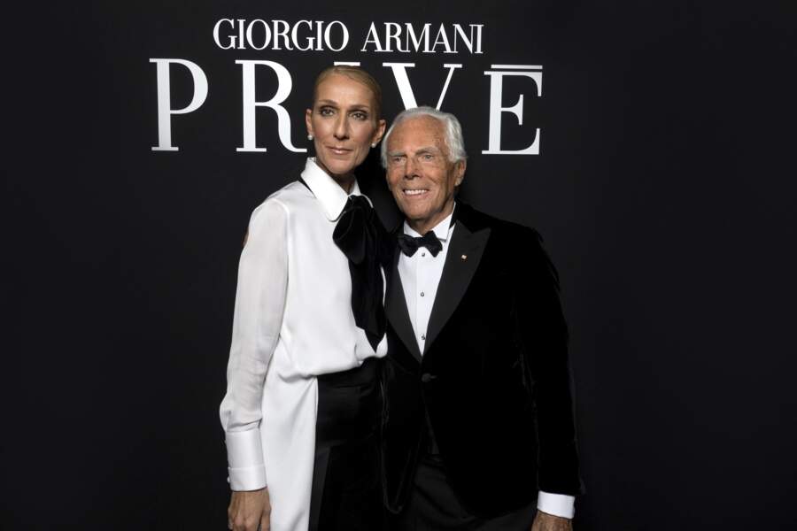Céline Dion très élégante dans un look sobre bicolore avec Giorgio Armani