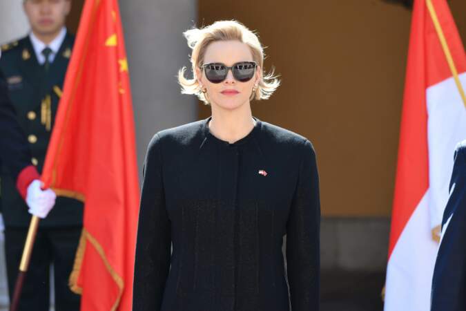Avec ses lunettes de soleil, Charlène de Monaco a tout d'une star hollywoodienne