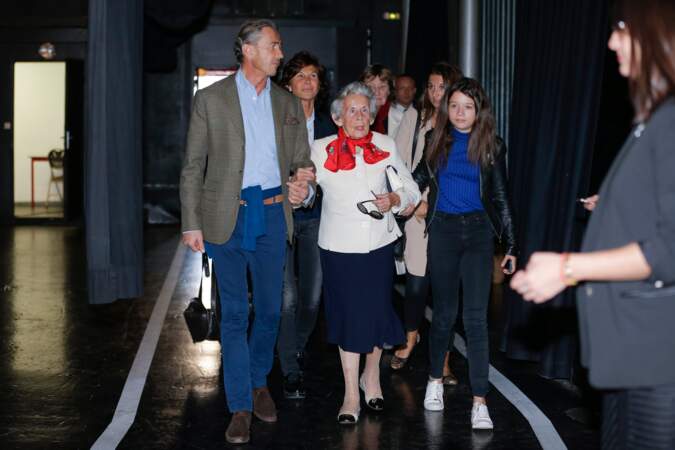François Sarkozy (frere de Nicolas Sarkozy) escorte Andrée Mallah (mère de Nicolas Sarkozy), Marisa Borini 