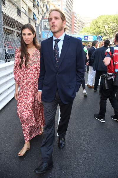 Andrea Casiraghi et Tatiana marchant côte à côte lors de leur arrivée au Grand Prix de Monaco de Formule-E