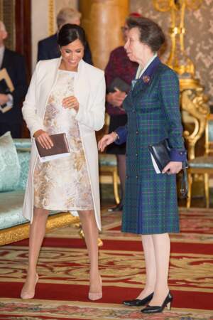 Meghan Markle et la princesse Anne à Buckingham Palace pour les 50 ans de l'investiture du prince de Galles