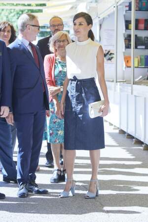 La reine Letizia d’Espagne à l'inauguration du 75e Salon du livre de Madrid (jusqu'au 12 juin), le 31 mai 2019.