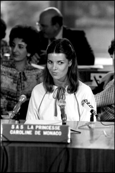 La princesse Caroline de Monaco en conférence à l'Unesco en 1979