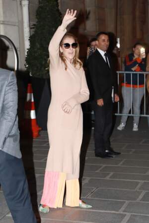 Céline Dion arrive à son hôtel, le Royal Monceau, après avoir donné un concert à Birmingham le 27 juillet 2017