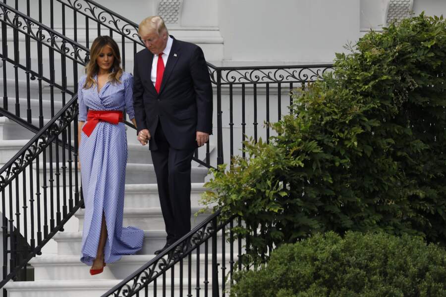 Melania Trump, en robe long à imprimé vichy Ralph Lauren, le 4 juillet 2018 à Washington