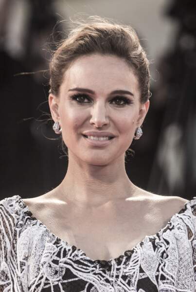 Natalie Portman, future maman en Bulgari - Gala