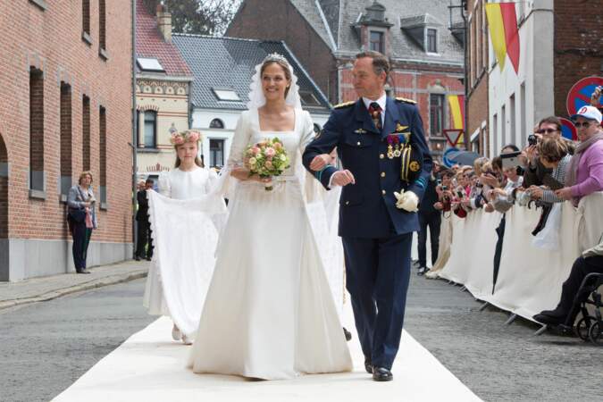 La princesse Alix de Ligne et son père lors de son mariage avec Guillaume de Dampierre à Beloeil le 18 juin 2016