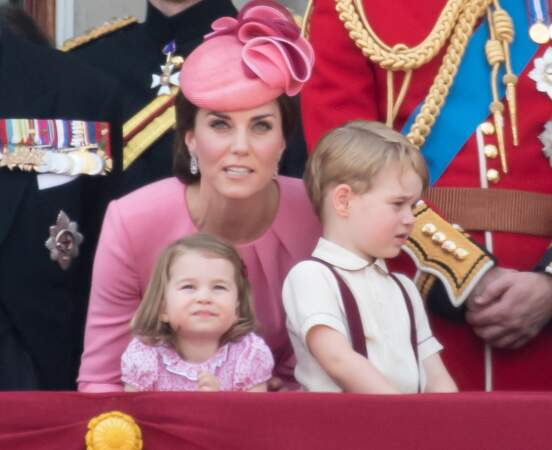 Kate Middleton entourée de ses deux enfants, Charlotte et George, au Trooping the Colour, en juin 2017