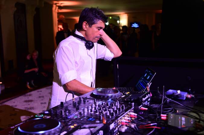Ariel Wizman a ouvert les festivité avec son DJ Set vitaminé pour les 70 ans de Longchamp.