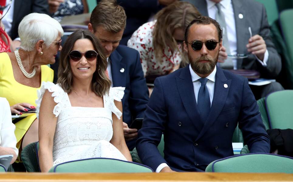 Pippa Middleton (enceinte) et son frère James se rendent au tournoi de Wimbledon le 5 juillet 2018