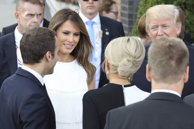 Emmanuel Macron et sa femme, accompagnés de Donald et Mélania Trump à l'Elbphilharmonie de Hamburg en Allemagne