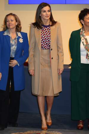 La reine Letizia d'Espagne s'est rendue à l'école royale de gravure et de design ce lundi 8 avril