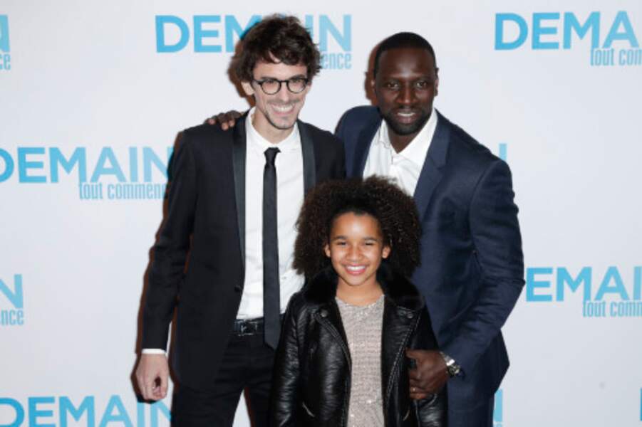Hugo Gélin (à gauche) le réalisateur qui signe ici son deuxième long-métrage après “Comme des frères“ en 2012.