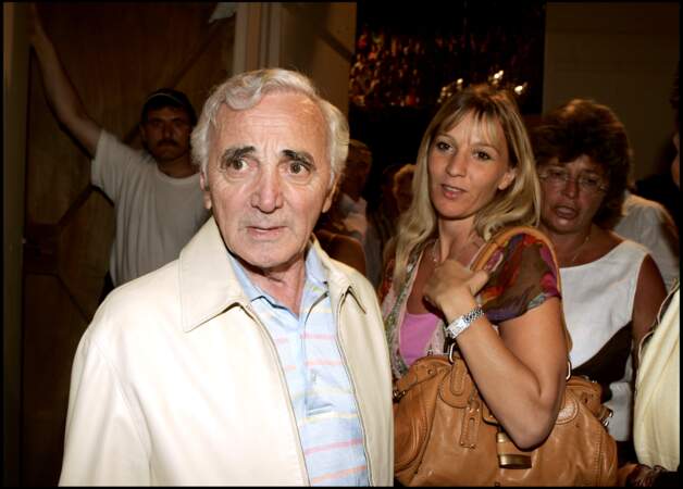 Charles Aznavour avec sa fille Katia, au Festival de Ramtuelle, en 2005.
